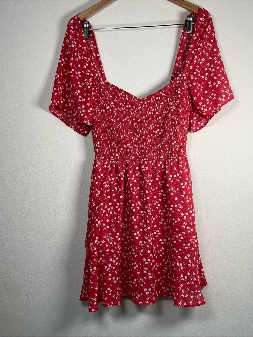 Abercrombie & Fitch Mini Dress Size M P Red Ditsy Floral Smocked Cottage Prairie